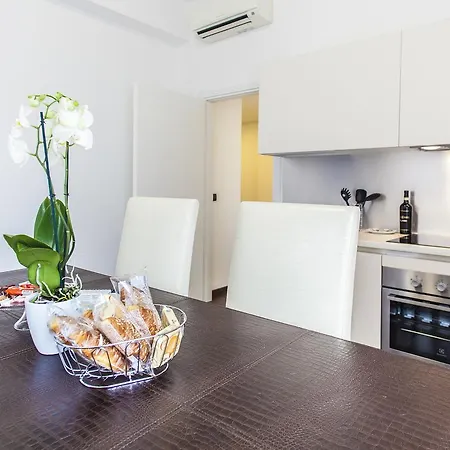 아파트 Hemeras Boutique Homes - Design In Center *
